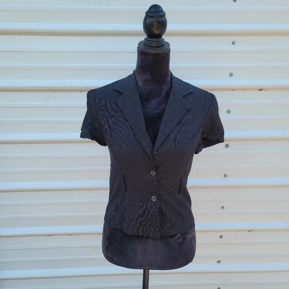 My Lola Juniors L Blazer Black White Striped Cap Sleeve Two Button Stretch
